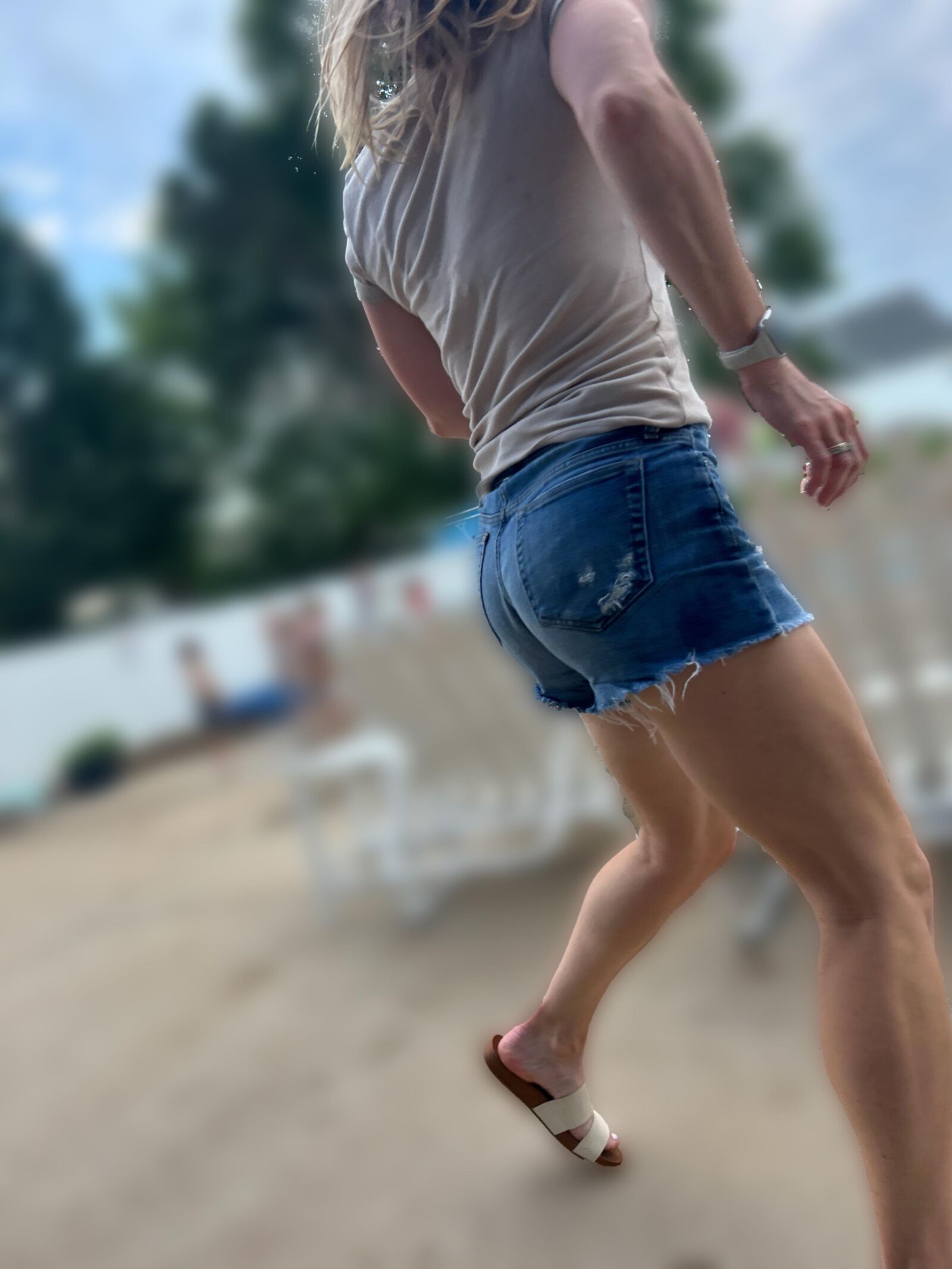Candid milfs