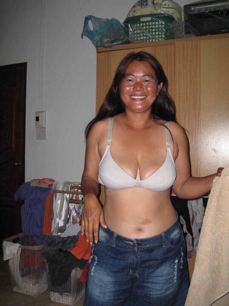 Envía tus fotos favoritas de mí a mi acct de Facebook. 