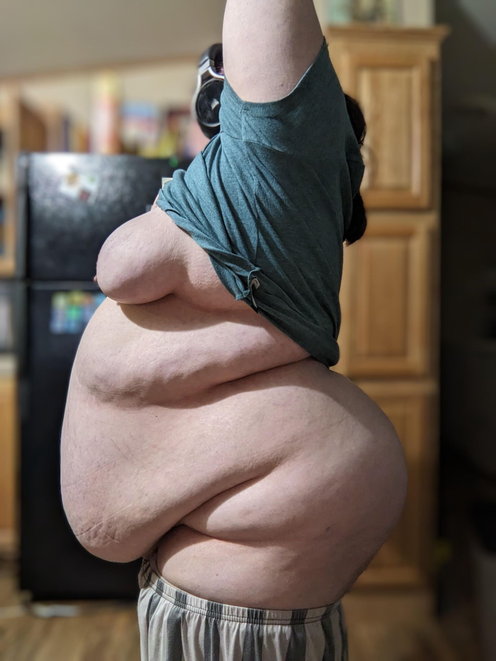 マグニフィックモリージューンSSBBWàBELLEPANSE ET GROSSES MAMELLES