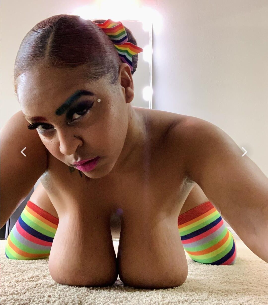 Ebony milf mega areola profesor Gaia