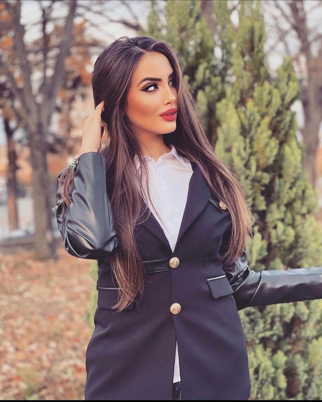 Beautiful Teen Simona