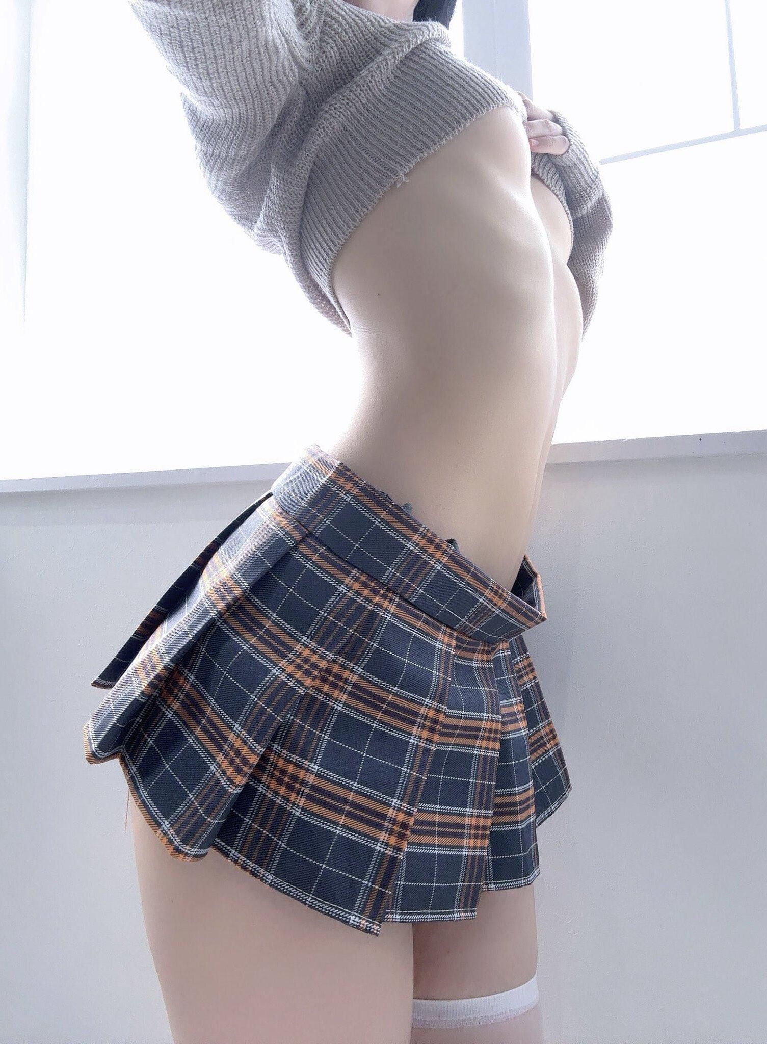 None Nude: Japanese Girls 