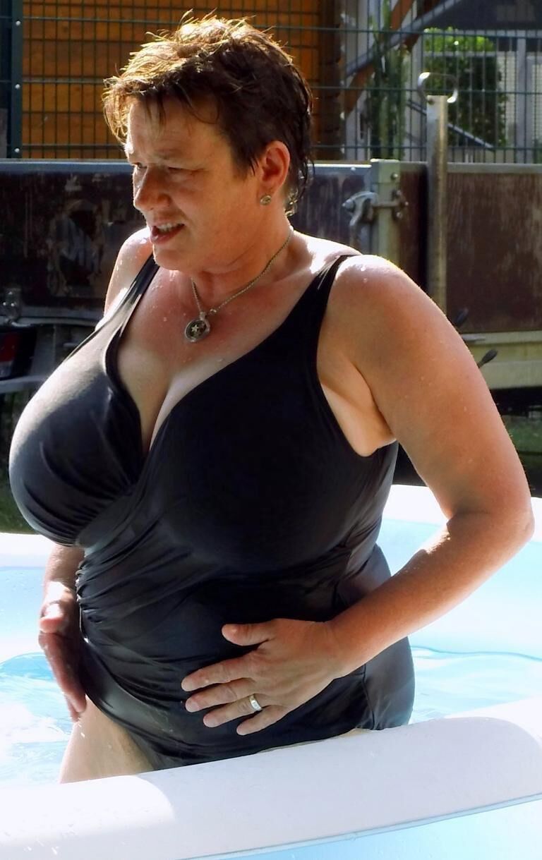 Petra famous big tit internet gilf