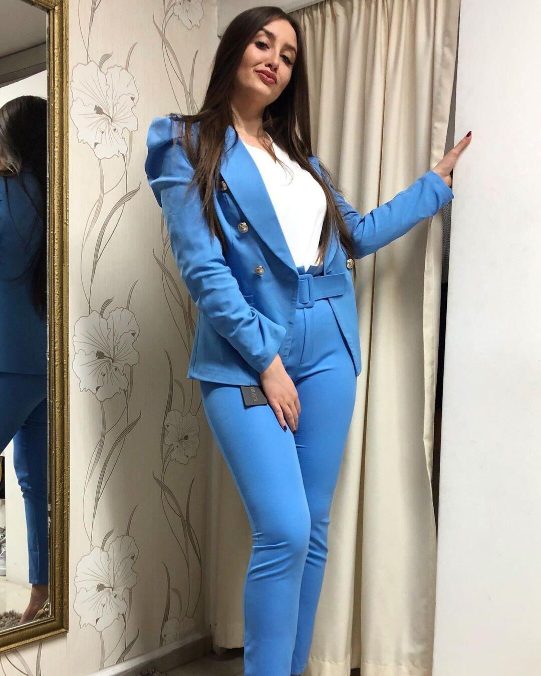 Beautiful Teen Simona