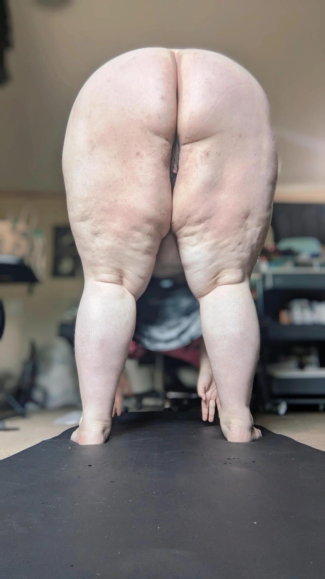 マグニフィックモリージューンSSBBWàBELLEPANSE ET GROSSES MAMELLES