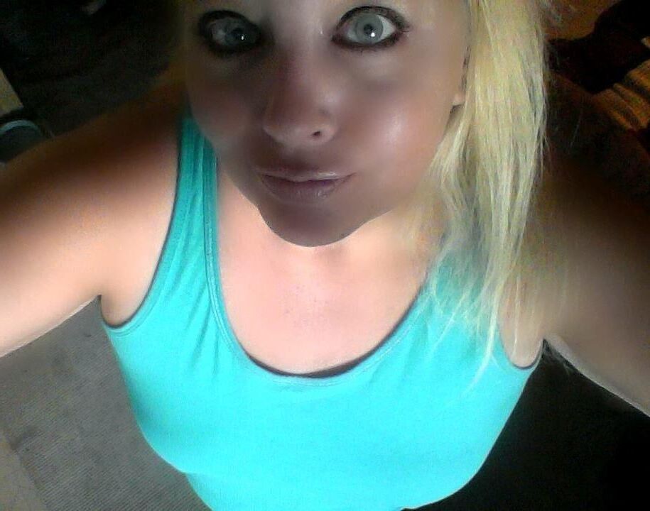 Busty Amateur Webslut Jen