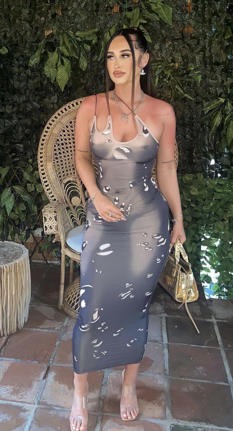 Brunette Beauty Georgia