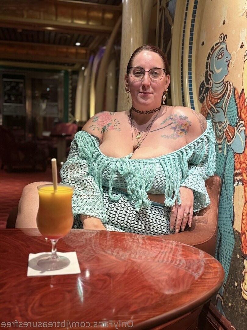 J B Huge Ass Big Boobs BBW Tattooed Wife with Glasses Mixed Shot