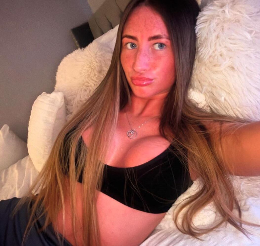 Beautiful Bailey long sexy legs