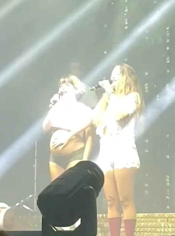 Pregnant rocker and roller