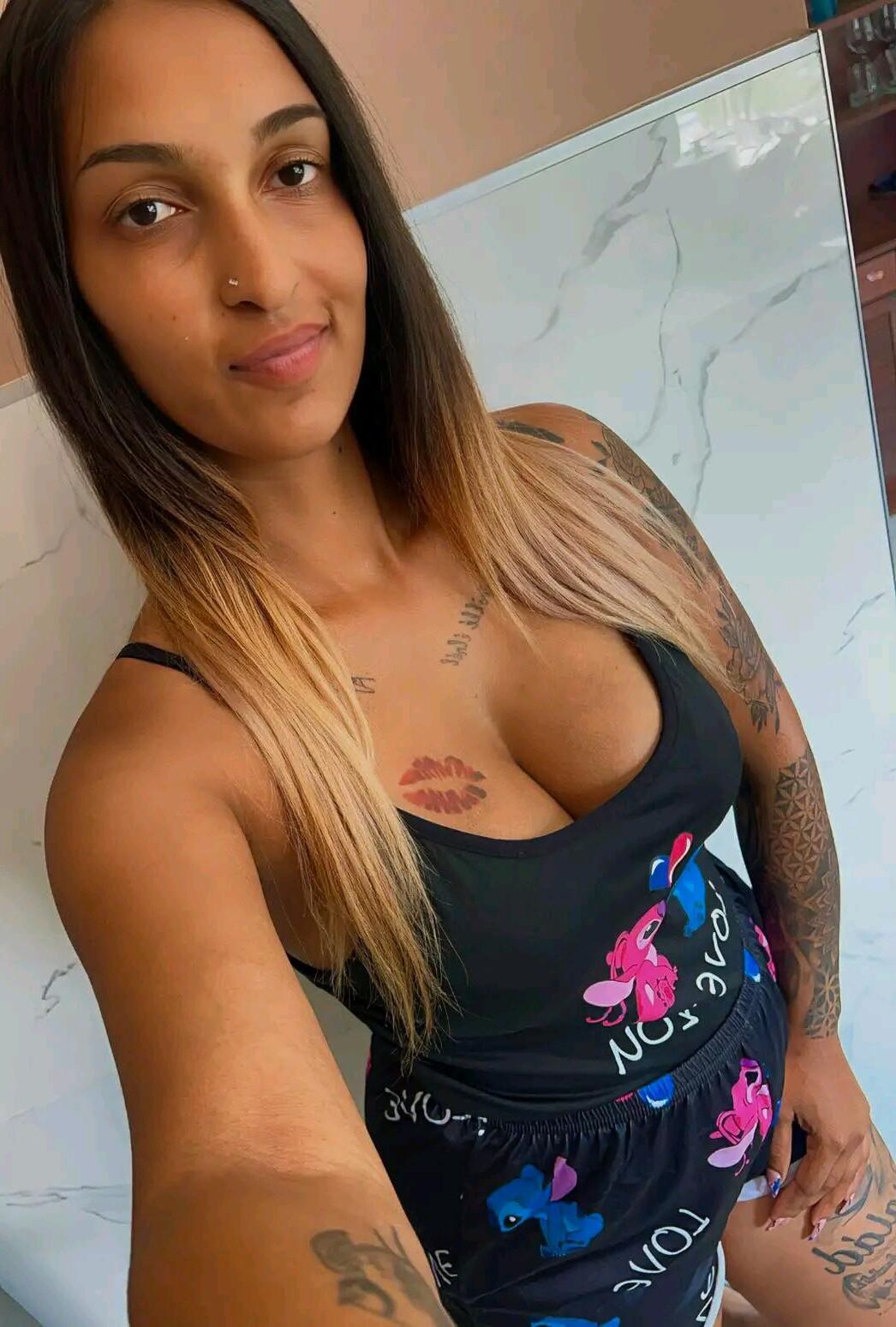 Sexy Hungary lady 