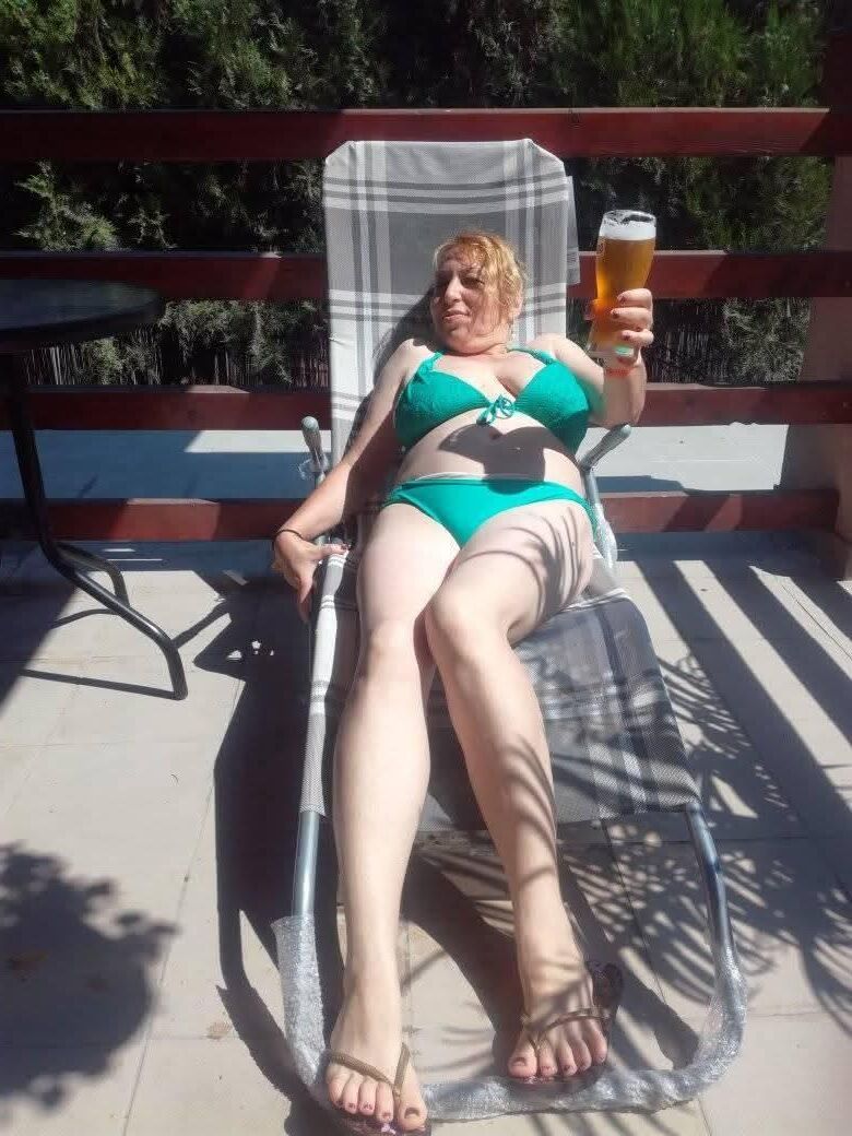 Sexy hungary mom