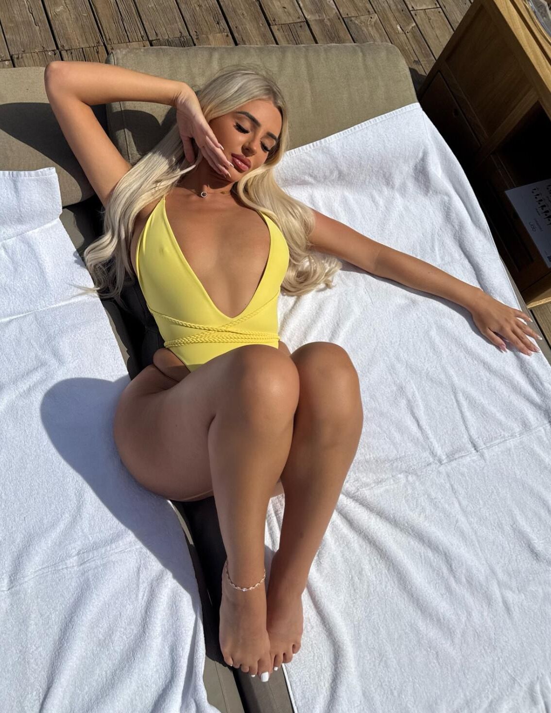 Stunning Blonde Beauty