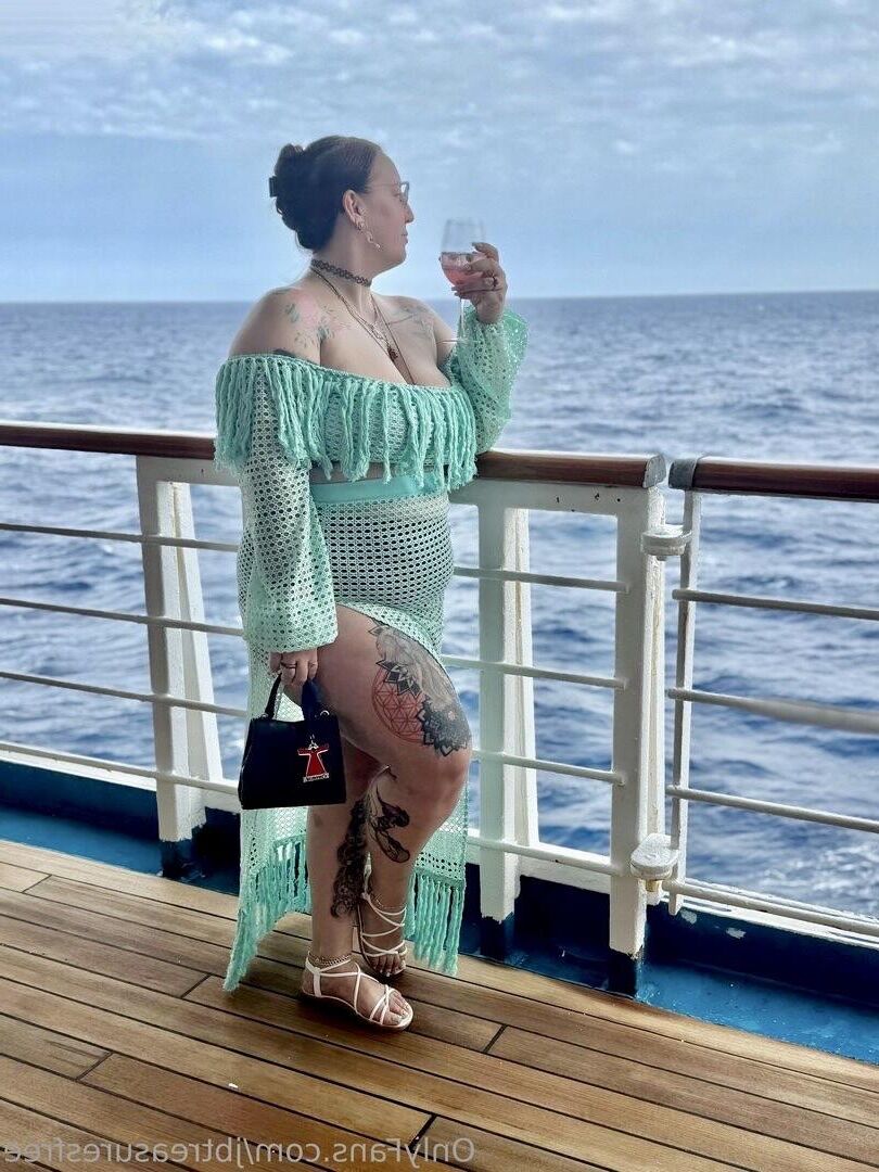 J B Huge Ass Big Boobs BBW Tattooed Wife with Glasses Mixed Shot