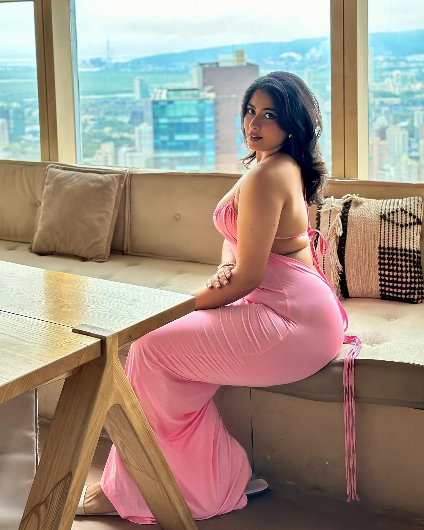 Hardcore and Softcore (Desi Indian Aunties and MILF) 