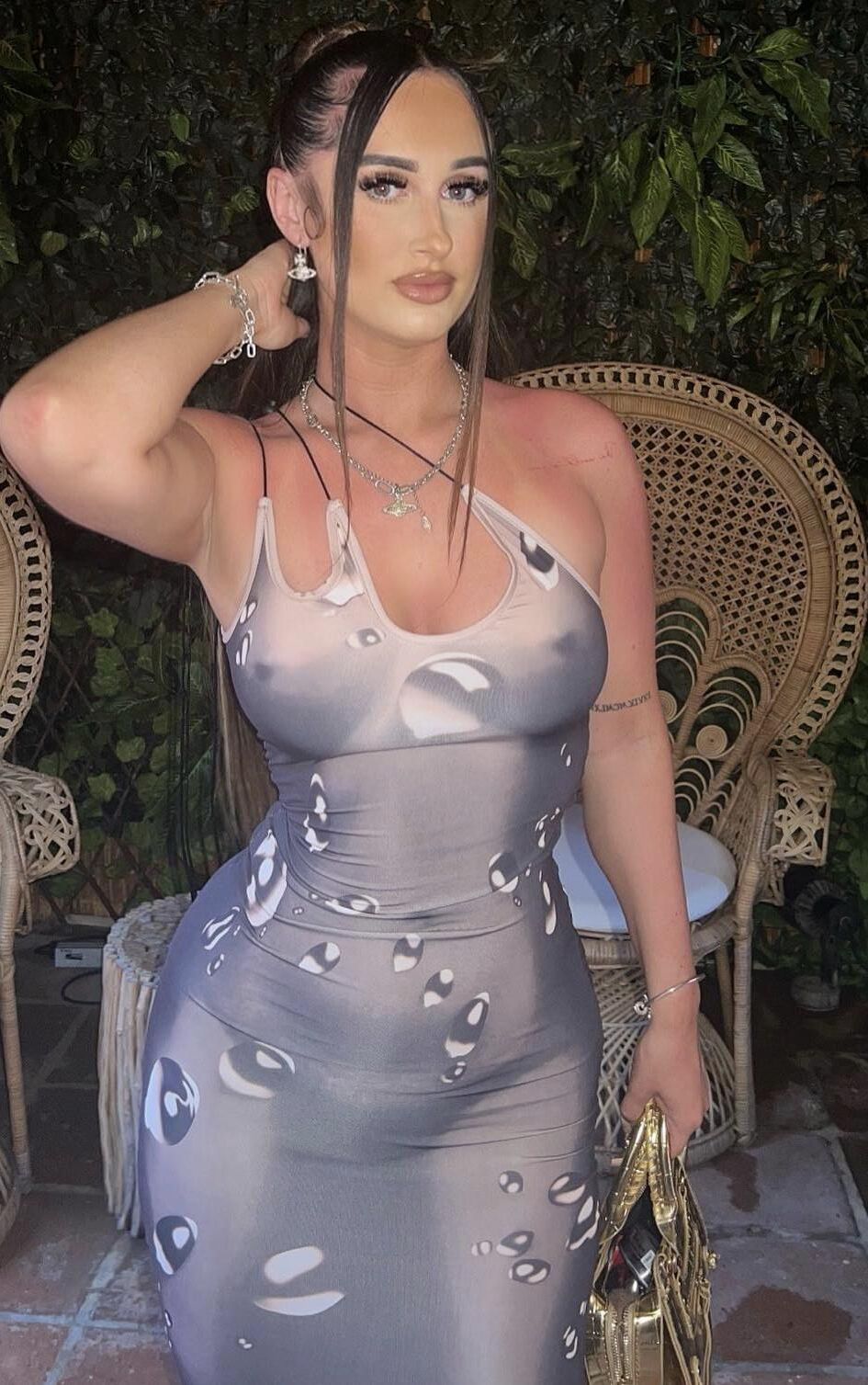 Brunette Beauty Georgia