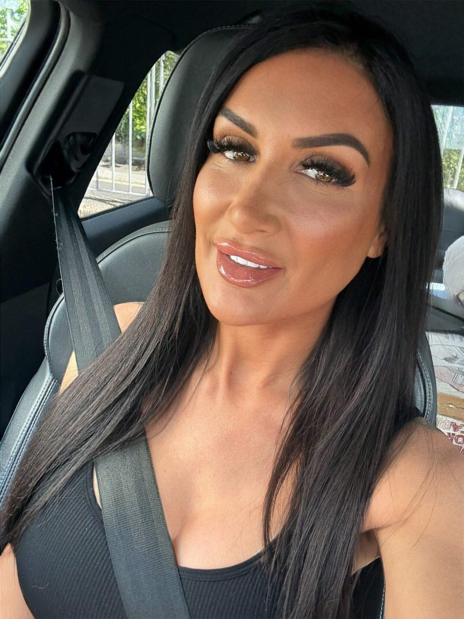 Bimbo wife six