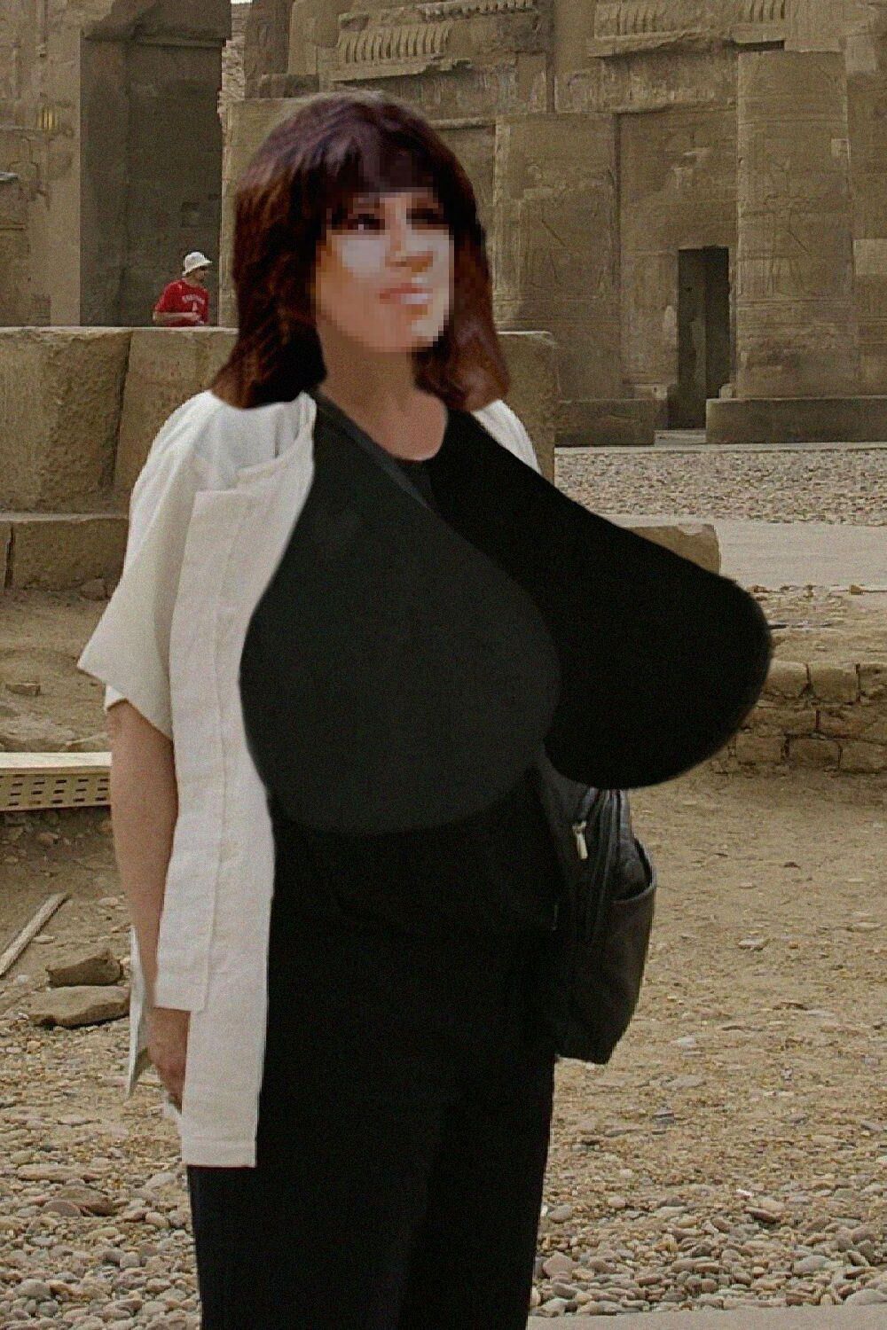 MAMELLES de la BUSTY webrabri ses amours