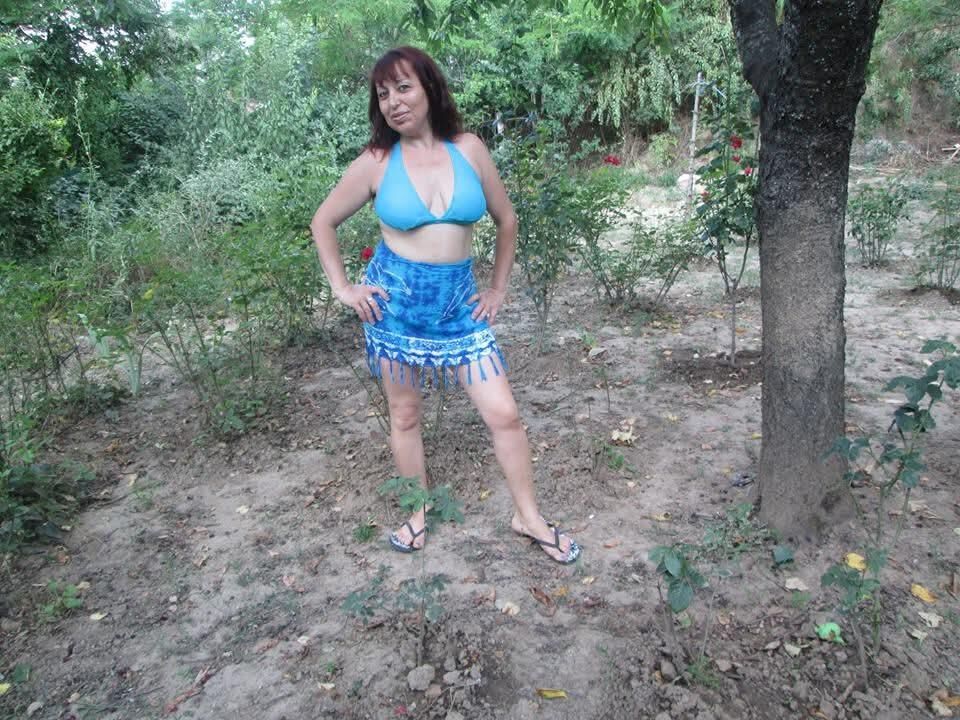 Sexy hungary mom