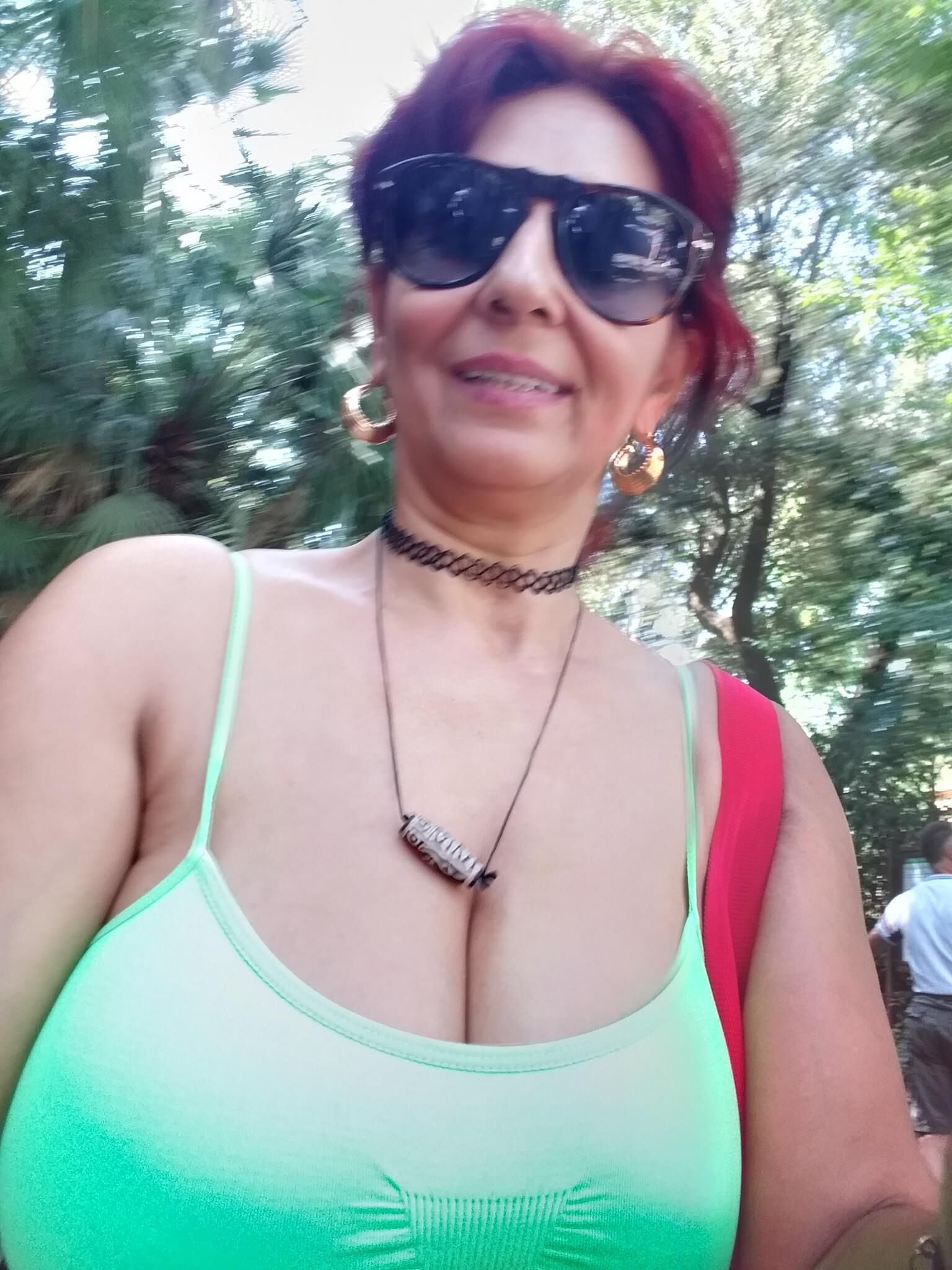  	 Marieta a Gipsy MILF from Romania P.