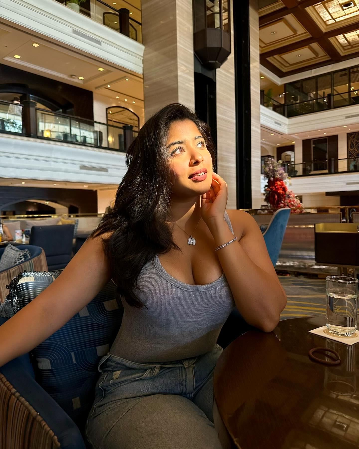 Hardcore and Softcore (Desi Indian Aunties and MILF) 