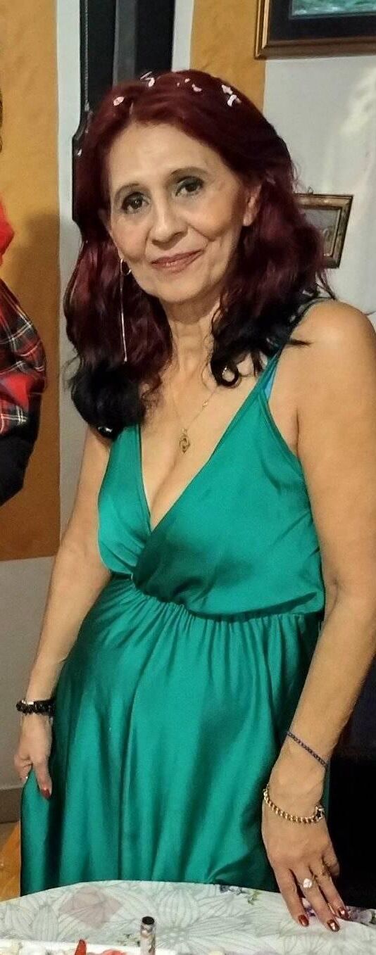  	 Marieta a Gipsy MILF from Romania P.