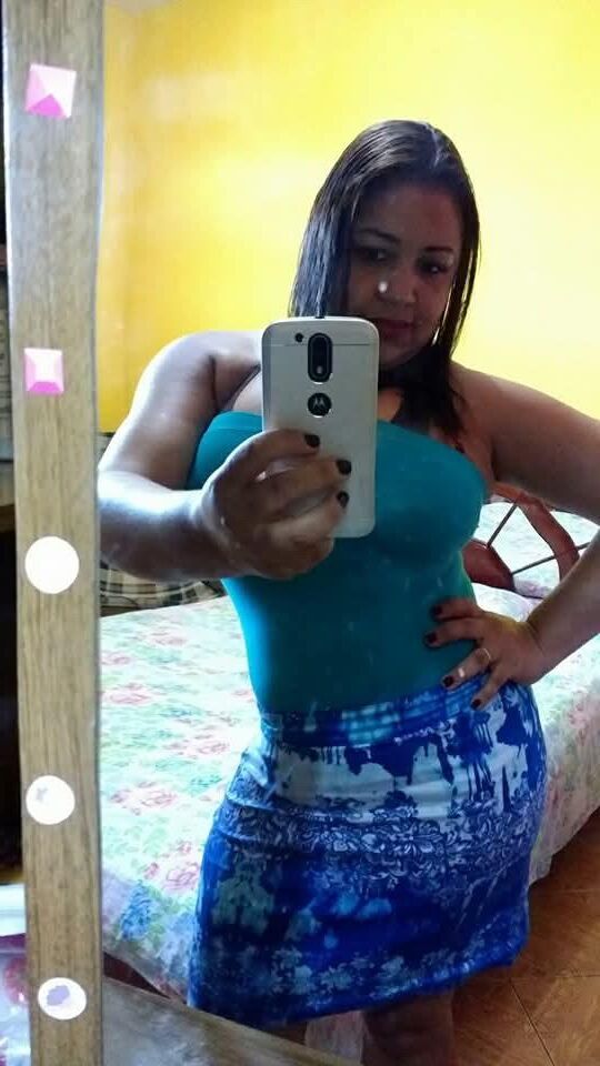 Coroa mãe de família Facebook 