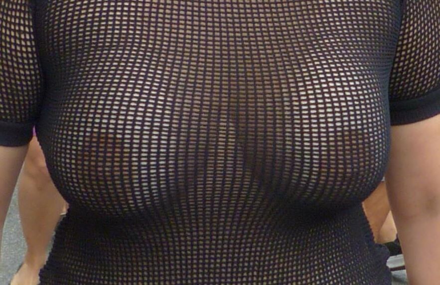 DES MAMELLES / DES MAMELLES ET DES MAMELLES