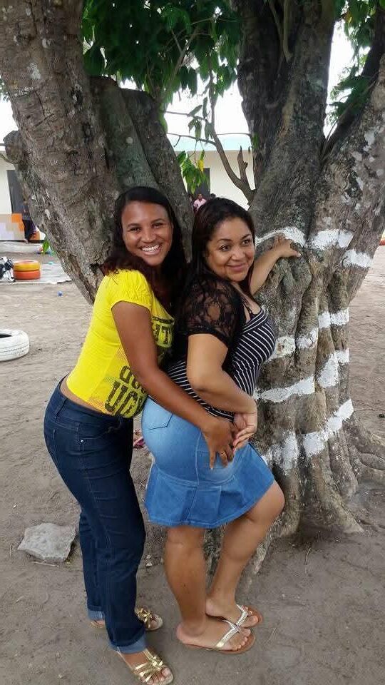 Coroa mãe de família Facebook 