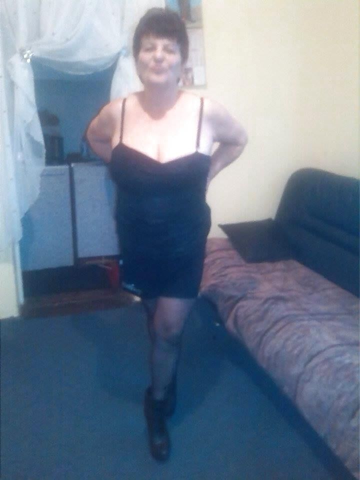 BUSTY GRANNY