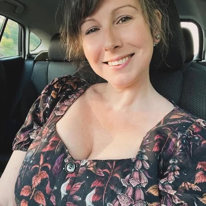 Name not known but she is hot