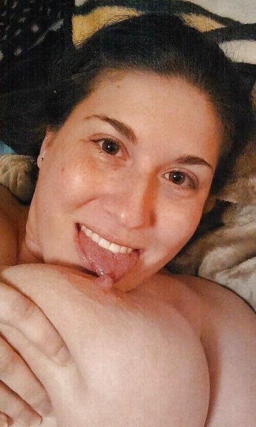 She has(d) nice tits