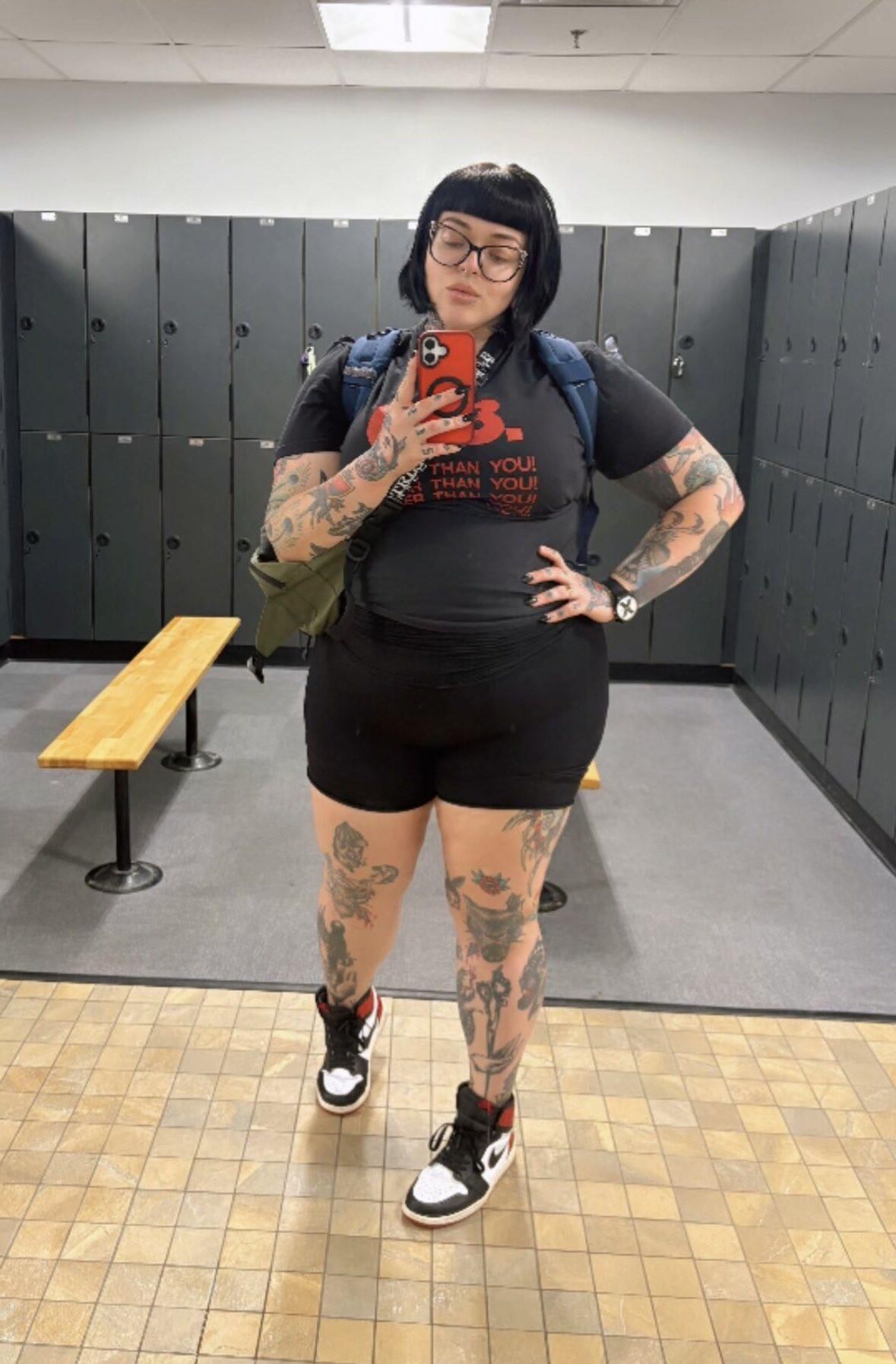 Bimbo Big Ass Big Boobs Tattooed Gorgeous Anal Girl With Glasses