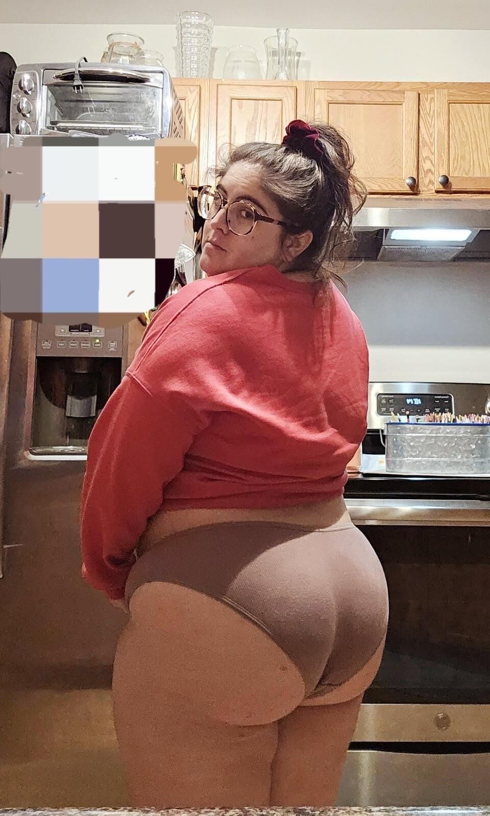 BBW girl with big saggy boobs