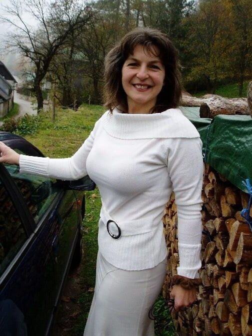 Busty German milf Evi
