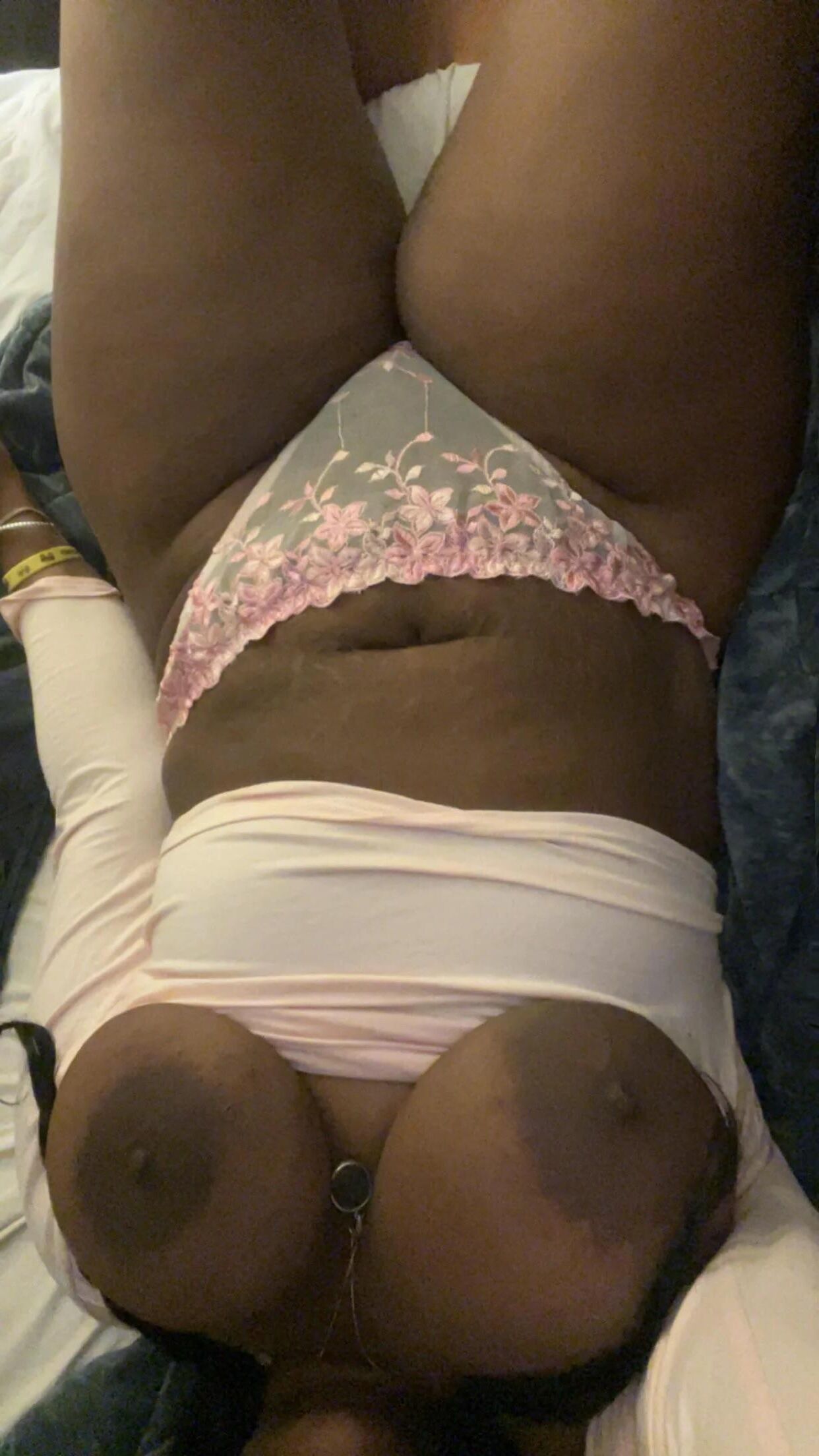 Reddit u/Kityyyomg Big Saggy Tits Huge Areola Ebony 