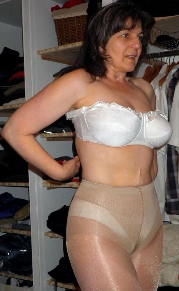 Busty German milf Evi