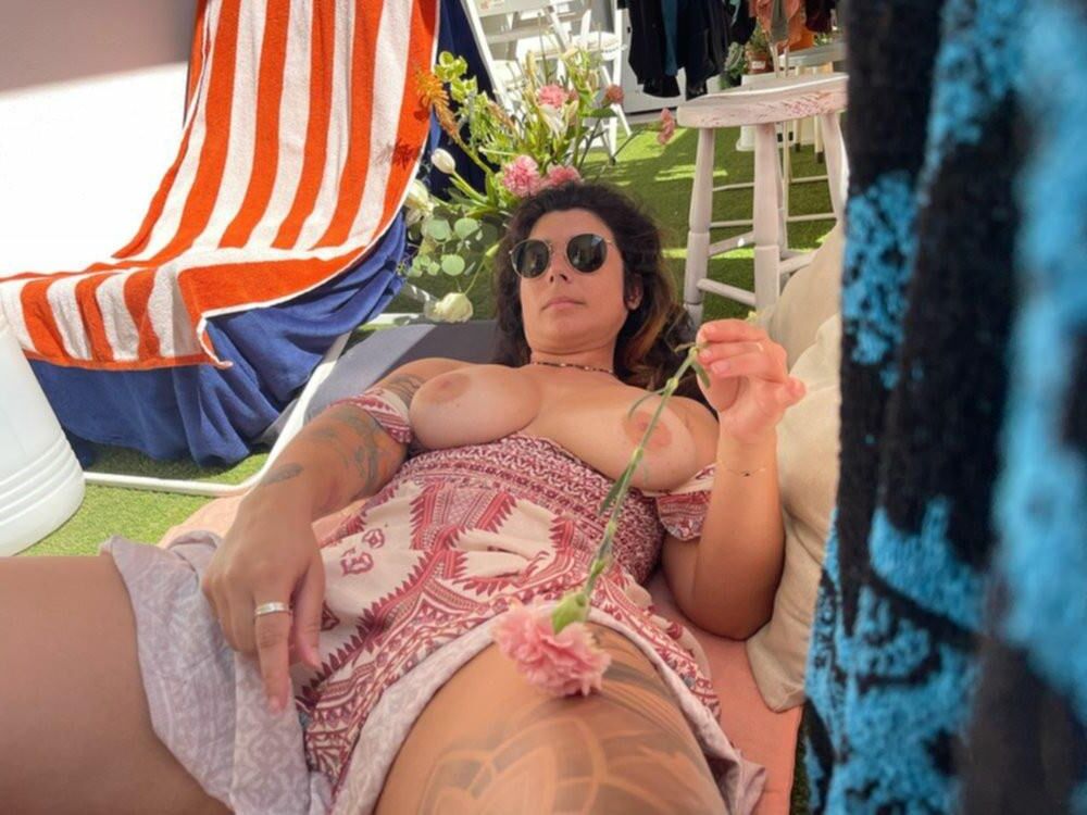 Thicc slut Sara W