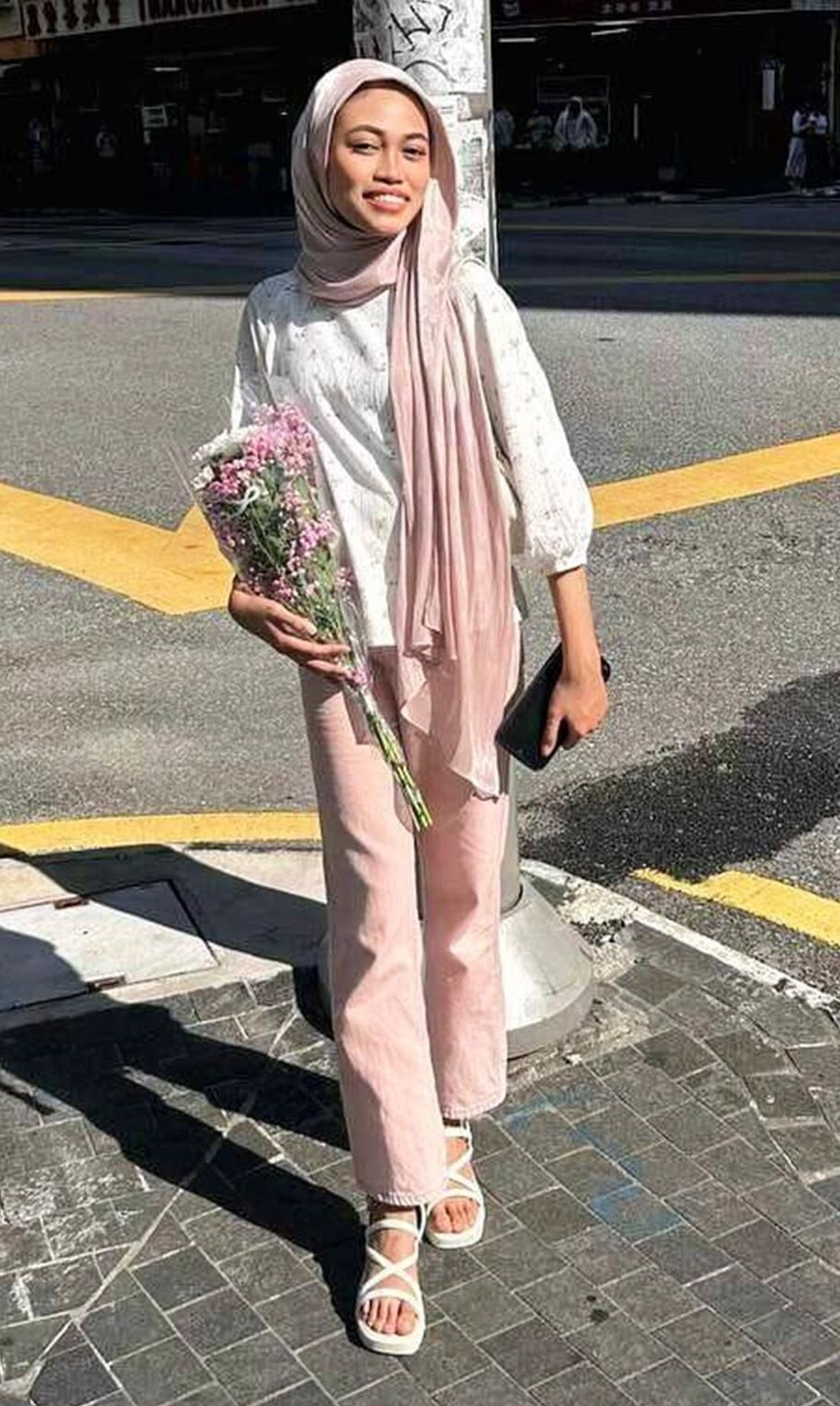 Sexy Muslim Hijabi Swinger Hotwife exposing her Big Natural Tits