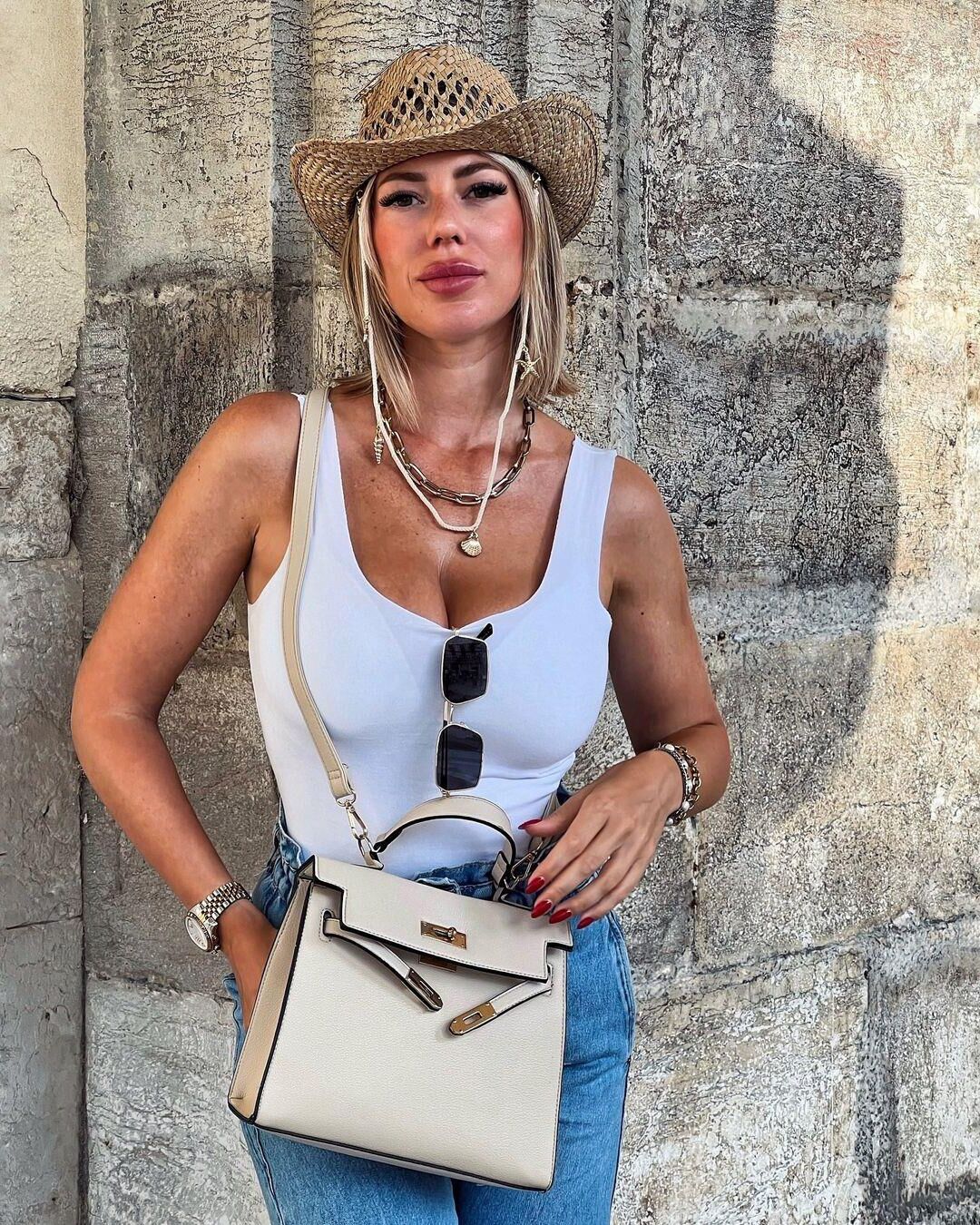 @elenasottana Big tits boobs Goddess WANK FILE #