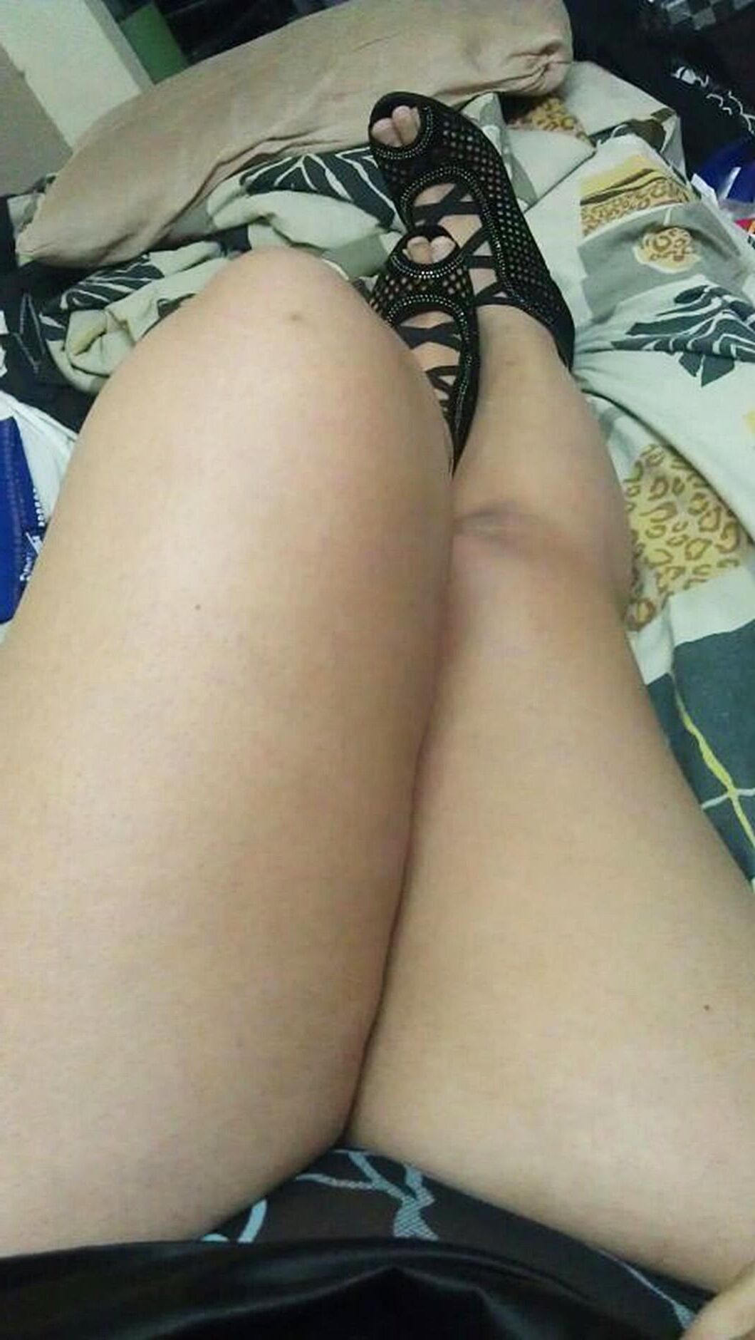 Sexy Asian Swinger Hotwife Exposing herself for Swingers game