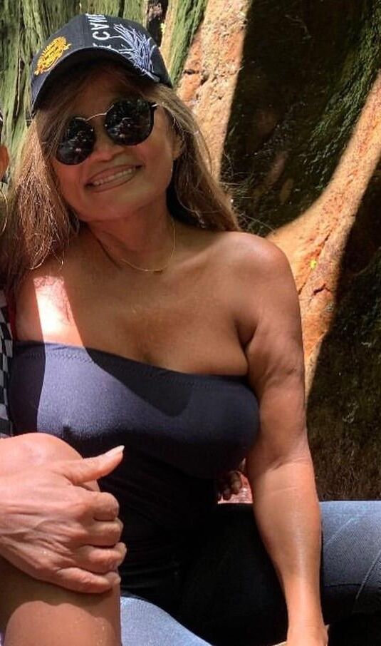 French milf asiat bit tits grosses loches