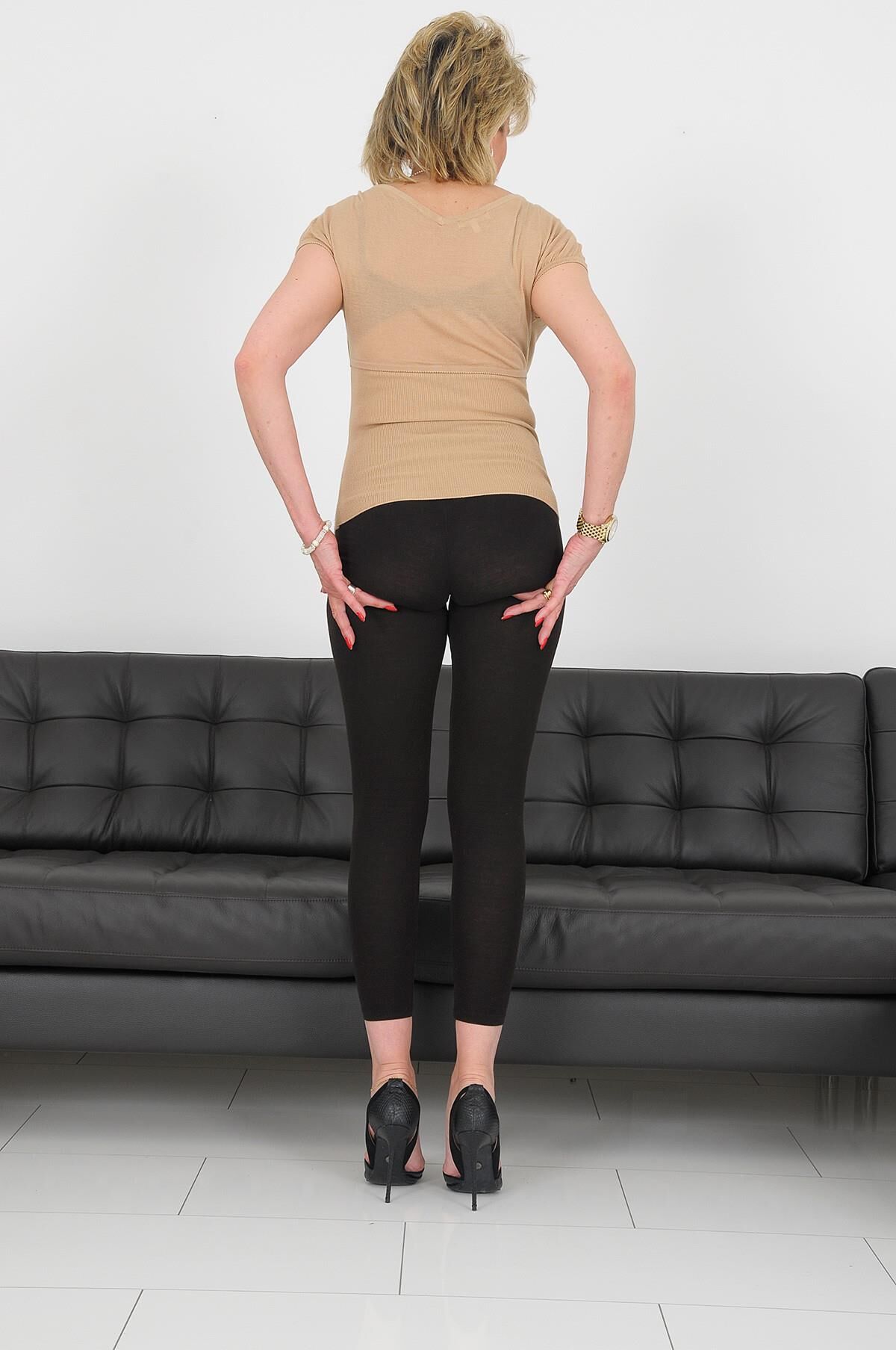 Gill Ellis Young (Lady Sonia) Leggings And Big Tits