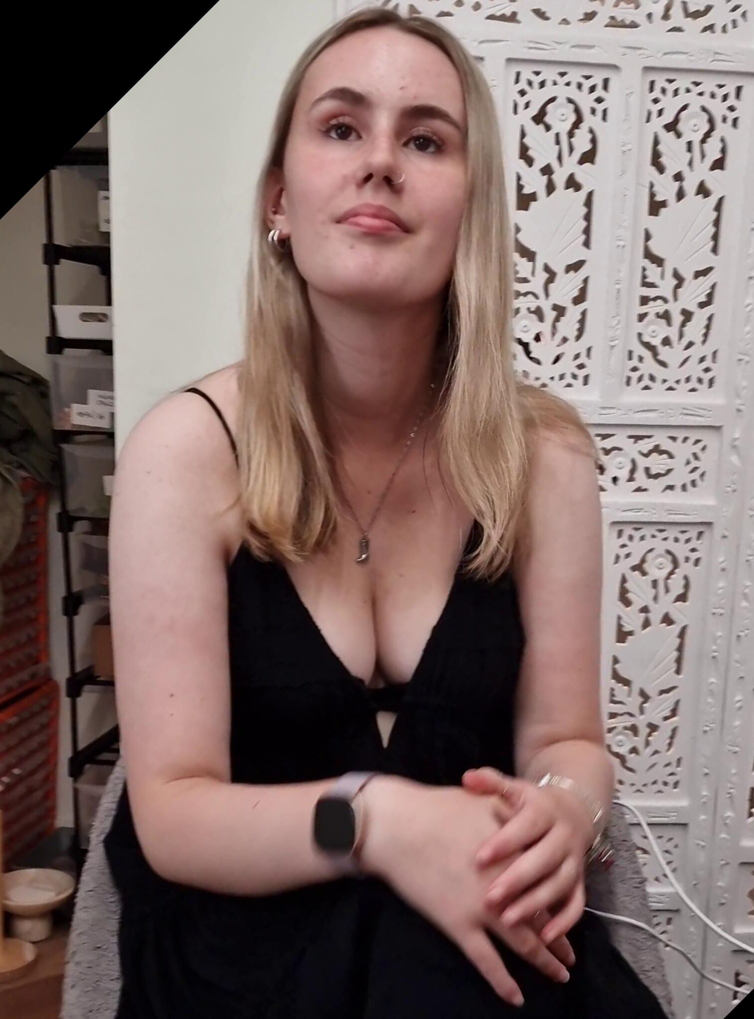 Ladenassistenten machen es zu einfach blonde Downblouse