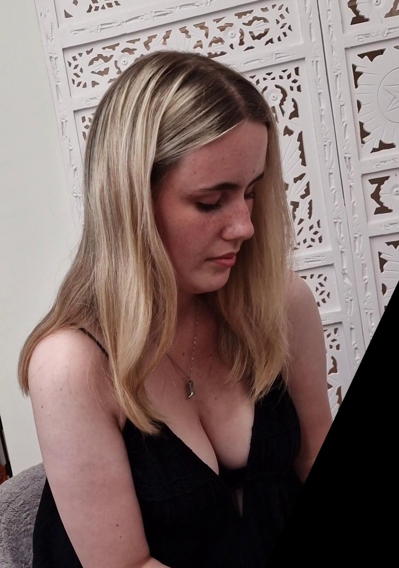 Ladenassistenten machen es zu einfach blonde Downblouse