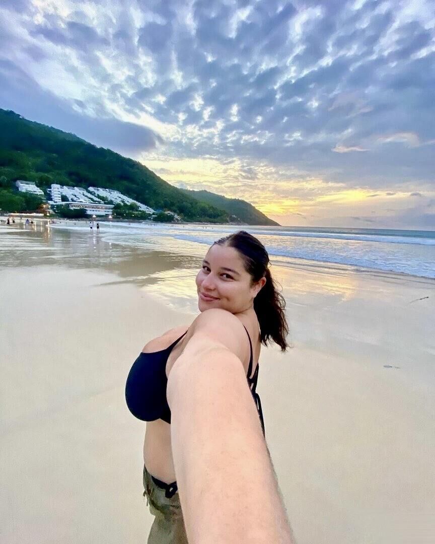 Iliana Huge Boobs Big Butt Beauty Youtuber Girl Mixed Hot Shots