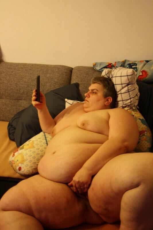 Someone who fucks my KG fat SSBBW fuckslut 