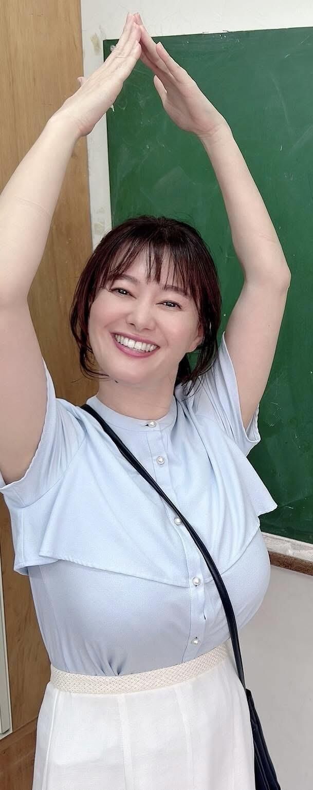 Aki Chika Michiko