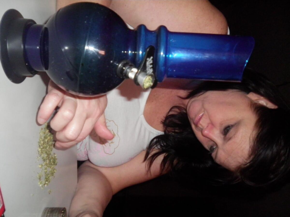 Plump MILF Smoking Hot 