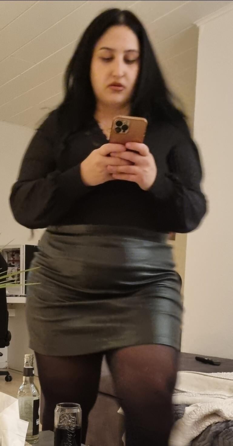 Big ZZ wife 